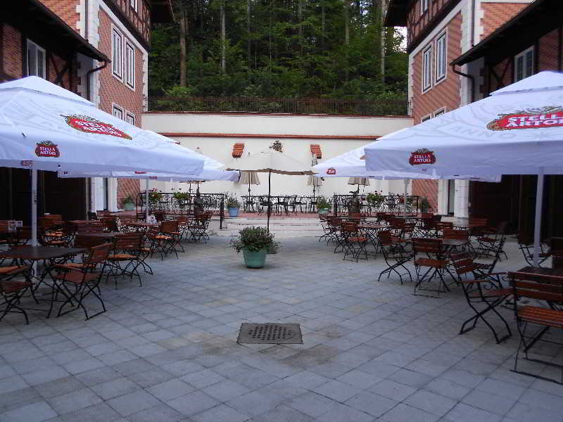 Hotel Bastion Sinaia Exteriör bild
