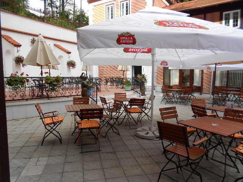 Hotel Bastion Sinaia Exteriör bild